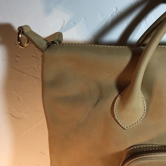 J Crew Leather Weekender Bag with Gold Hardware - Picture 4 of 9